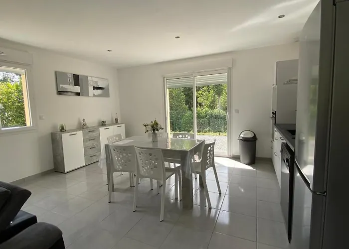 Maison Au Coeur De La Nature Nyaraló *